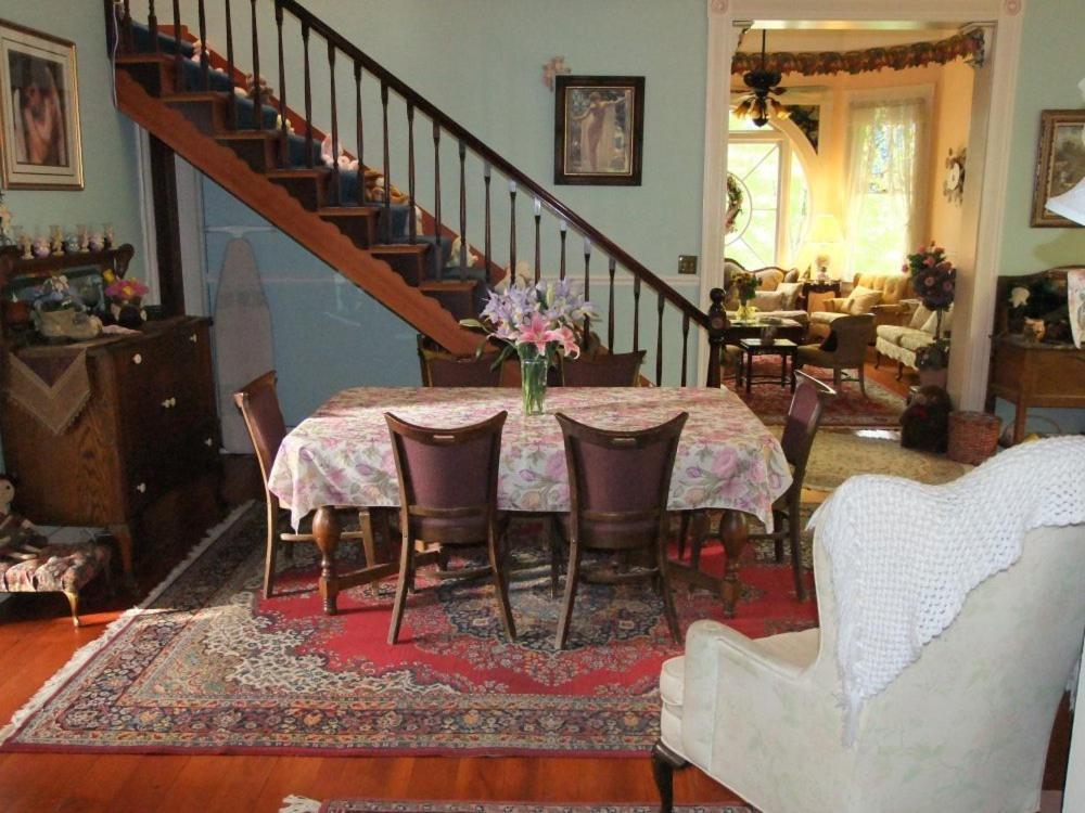 Robin'S Nest Bed & Breakfast San Andreas ภายนอก รูปภาพ