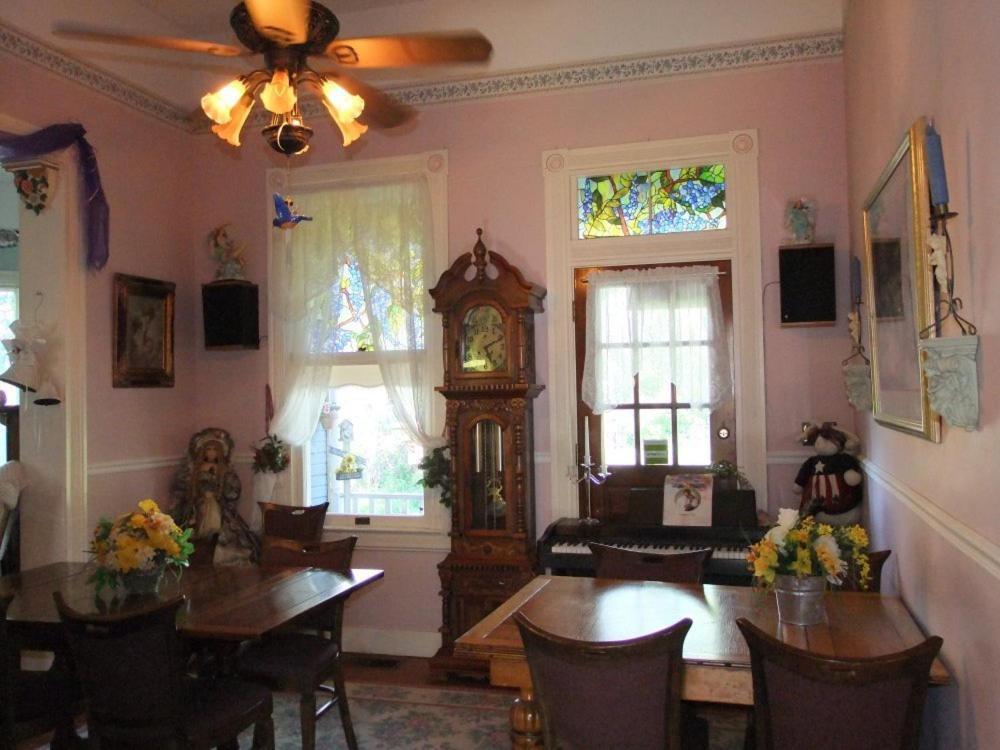 Robin'S Nest Bed & Breakfast San Andreas ภายนอก รูปภาพ