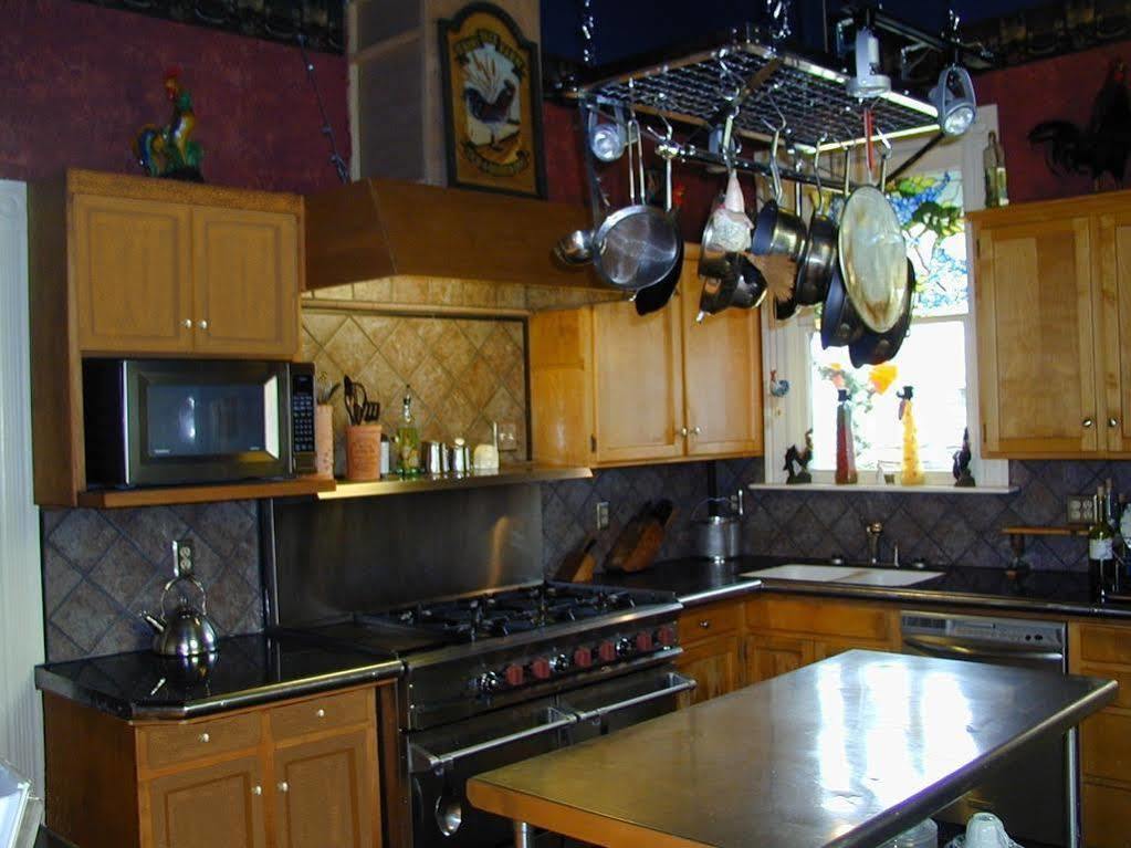 Robin'S Nest Bed & Breakfast San Andreas ภายนอก รูปภาพ